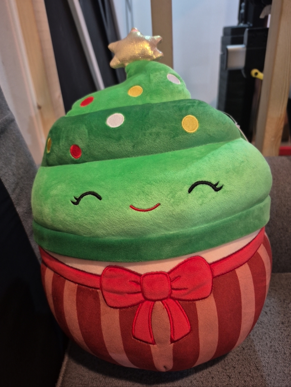 Myla Holiday Christmas Plush Squishmallows Stuffed Plush Animal 16” Cupcake NEW